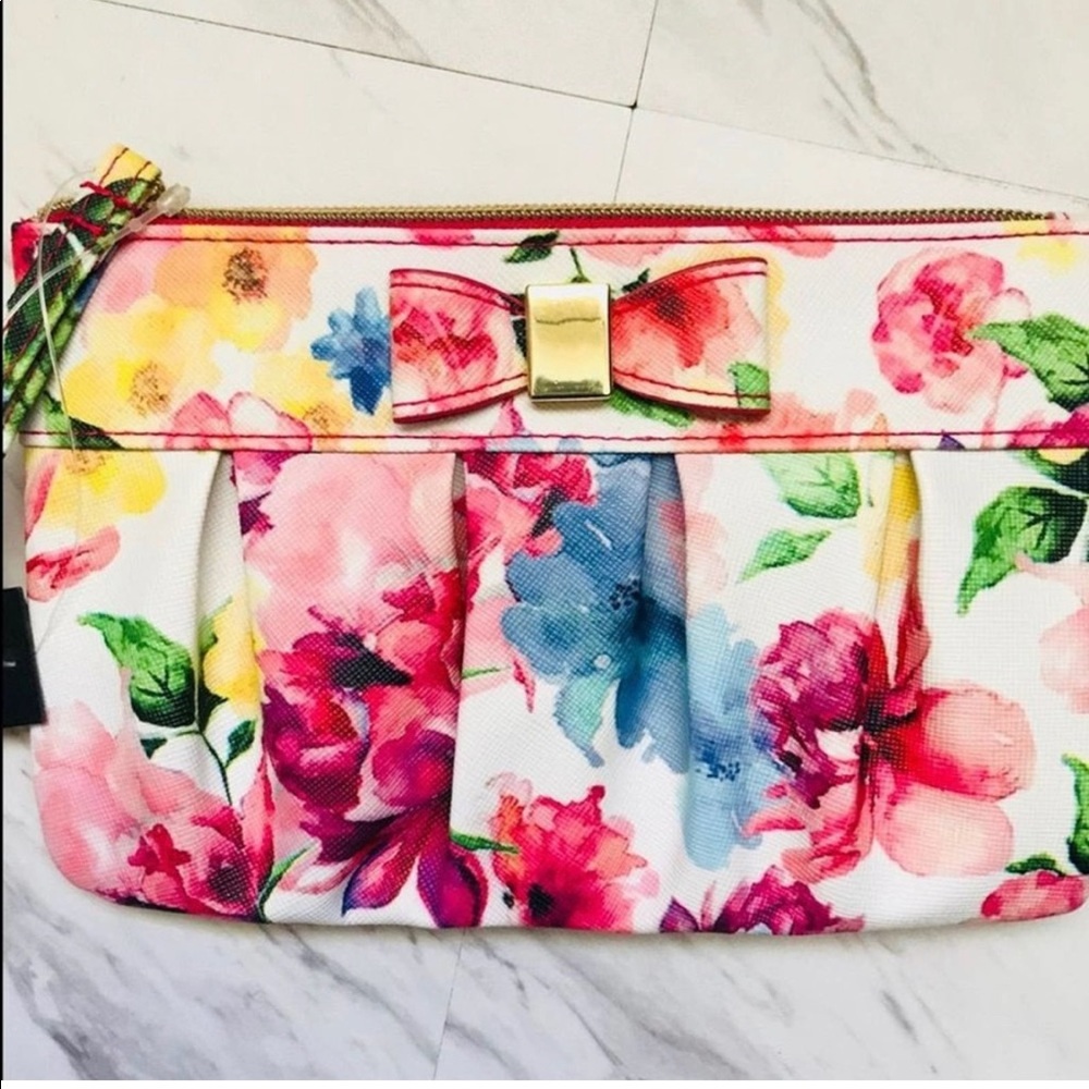 Apt. 9 Floral Bow Detail Wristlet Pink Zip Close